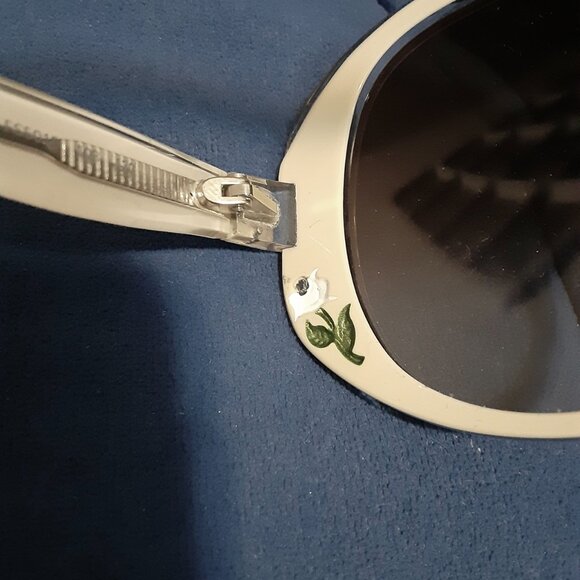 FENDI  Vintage Floral Embellished Sunglasses - Picture 6 of 10